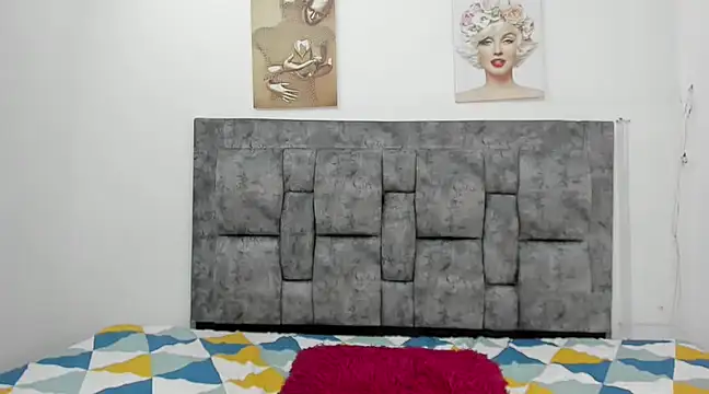 Snapshot of Chloe_diamondss chatting on 27, 2, 2025 Chloe diamondss online show from 27, 2, 2025