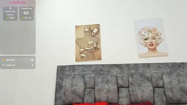 Snapshot of Chloe_diamondss chatting on 12, 3, 2025 Chloe diamondss online show from 12, 3, 2025