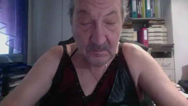 Snapshot of HMStraps01 chatting on 17, 1, 2026 HMStraps01 online show from 17, 1, 2026