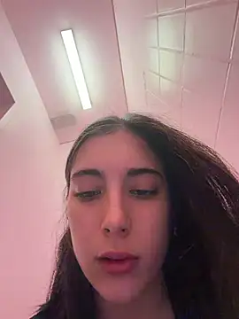sexymelli18 online show from 28, 4, 2026