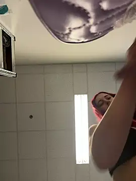 sexymelli18 online show from 21, 7, 2026
