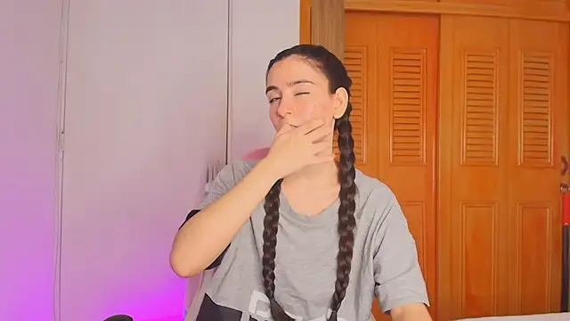 Peach Rose  online show from 27, 10, 2025