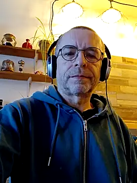 Xavspank2 online show from 2, 2, 2026