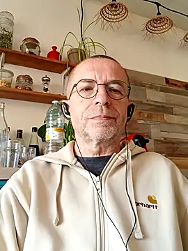 Xavspank2 online show from 14, 4, 2026