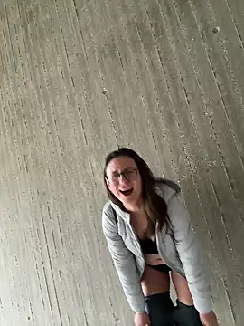 AvaFlowers6 online show from 9, 11, 2025