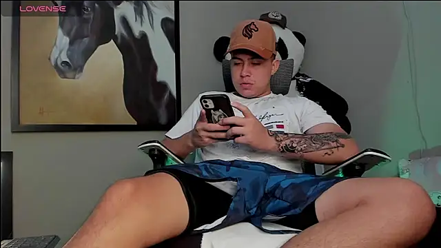 Snapshot of mattiwsmorris_ chatting on 9, 9, 2025 mattiwsmorris  online show from 9, 9, 2025