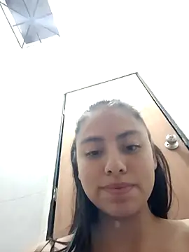 Snapshot of emily_envivo010 chatting on 20, 2, 2025 emily envivo010 online show from 20, 2, 2025