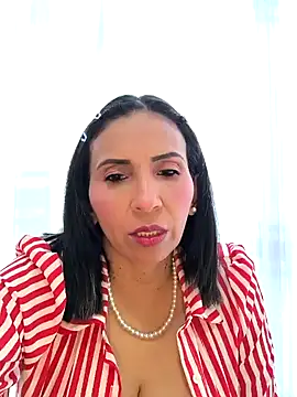 Mrsvictoriaaa online show from 28, 11, 2025