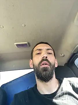 QueenM3 online show from 10, 9, 2025