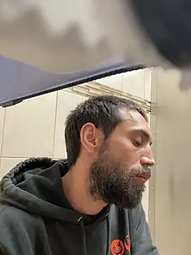 QueenM3 online show from 10, 10, 2025