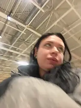 AlishaPrettyBlade online show from 1, 3, 2026