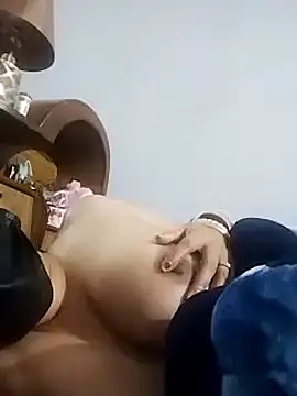 Snapshot of DesiLeela chatting on 18, 2, 2025 DesiLeela online show from 18, 2, 2025