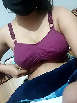 Snapshot of DesiLeela chatting on 7, 3, 2025 DesiLeela online show from 7, 3, 2025