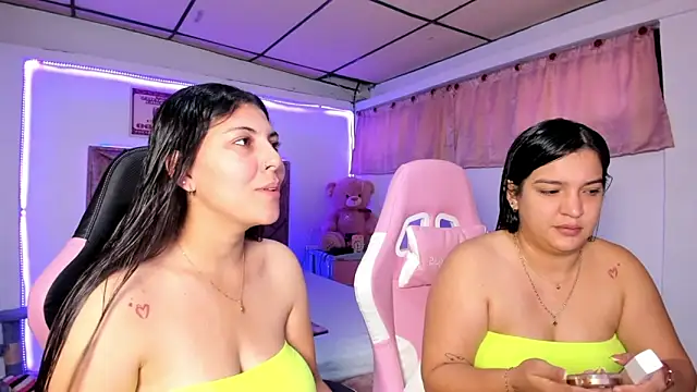 Cristal Smith20 online show from 4, 6, 2026