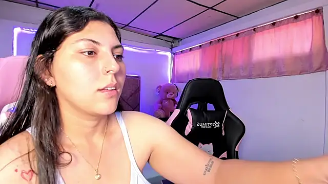 Cristal Smith20 online show from 9, 6, 2026