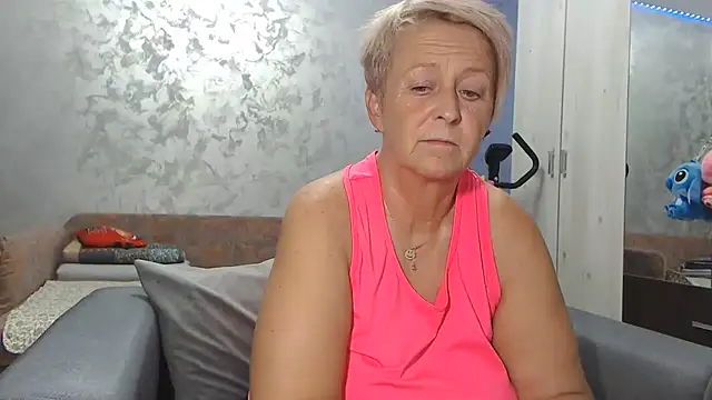 Snapshot of RosesandLillies chatting on 11, 7, 2026 RosesandLillies online show from 11, 7, 2026