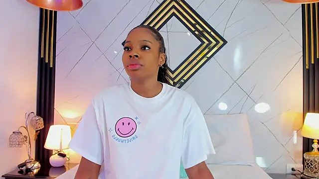 Snapshot of EmilyDiaaz chatting on 9, 9, 2025 EmilyDiaaz online show from 9, 9, 2025