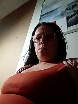 Conejta online show from 28, 2, 2025