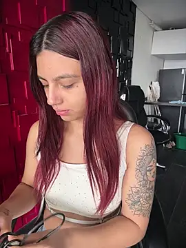 Emily-teen online show from 21, 3, 2026