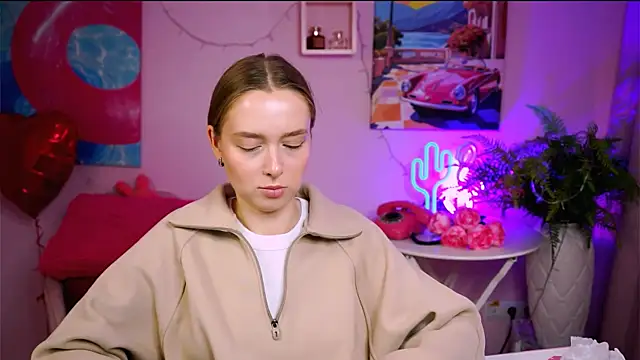 JenniferGraces online show from 4, 3, 2025