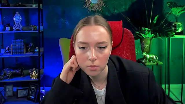 JenniferGraces online show from 6, 3, 2025