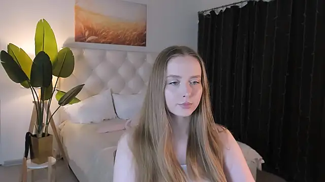 Snapshot of JenniferGraces chatting on 10, 6, 2026 JenniferGraces online show from 10, 6, 2026