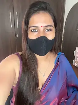 Sexy Madhuri Bhabhi online show from 17, 3, 2026