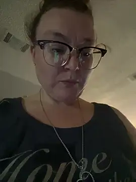 HTXBELLE online show from 30, 4, 2026