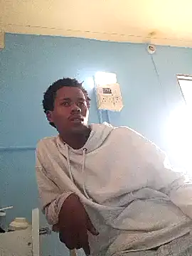 Snapshot of _RapElani-2290 chatting on 8, 3, 2025 RapElani-2290 online show from 8, 3, 2025