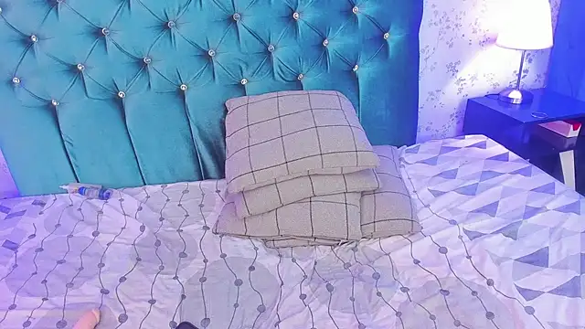 Snapshot of iiangel_ chatting on 23, 2, 2025 iiangel online show from 23, 2, 2025