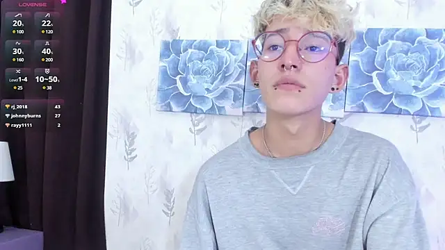 Snapshot of iiangel_ chatting on 26, 2, 2025 iiangel online show from 26, 2, 2025