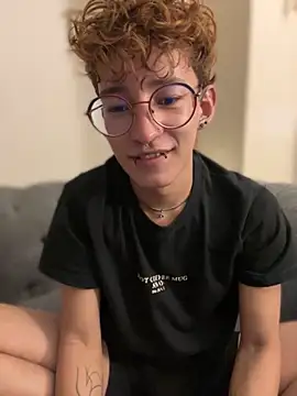 Snapshot of iiangel_ chatting on 3, 10, 2025 iiangel online show from 3, 10, 2025