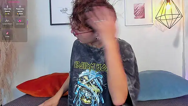 Snapshot of iiangel_ chatting on 7, 10, 2025 iiangel online show from 7, 10, 2025