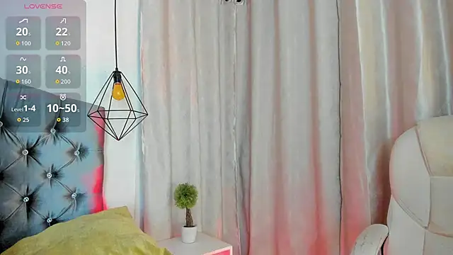 Snapshot of iiangel_ chatting on 19, 10, 2025 iiangel online show from 19, 10, 2025