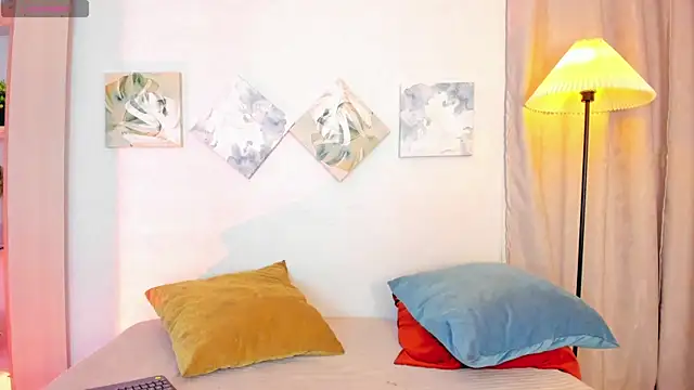 Snapshot of iiangel_ chatting on 14, 12, 2025 iiangel online show from 14, 12, 2025