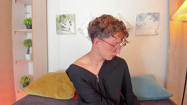 Snapshot of iiangel_ chatting on 17, 12, 2025 iiangel online show from 17, 12, 2025