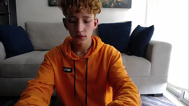 Snapshot of iiangel_ chatting on 6, 1, 2026 iiangel online show from 6, 1, 2026