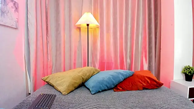 Snapshot of iiangel_ chatting on 4, 3, 2026 iiangel online show from 4, 3, 2026