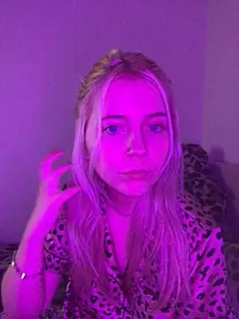 Blondie Sofia Essexbabe online show from 9, 3, 2026