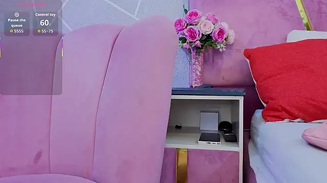 EmmyCortez online show from 5, 11, 2025