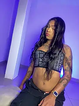 Snapshot of miamibitch chatting on 23, 2, 2025 miamibitch online show from 23, 2, 2025