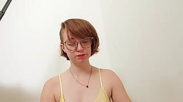 Elise Nyx online show from 16, 9, 2025