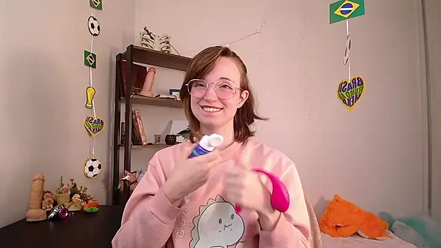 Snapshot of Elise_Nyx chatting on 9, 6, 2026 Elise Nyx online show from 9, 6, 2026