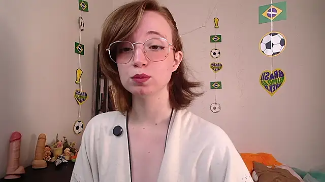 Snapshot of Elise_Nyx chatting on 13, 6, 2026 Elise Nyx online show from 13, 6, 2026