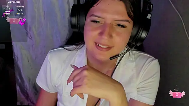 Snapshot of brii69 chatting on 3, 3, 2025 brii69 online show from 3, 3, 2025