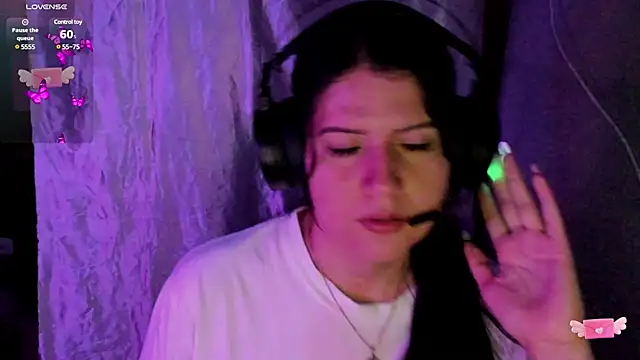 Snapshot of brii69 chatting on 4, 3, 2025 brii69 online show from 4, 3, 2025