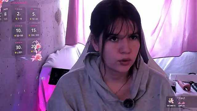 Snapshot of brii69 chatting on 9, 10, 2025 brii69 online show from 9, 10, 2025