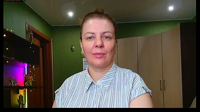Snapshot of VeronikawGold chatting on 6, 7, 2026 VeronikawGold online show from 6, 7, 2026