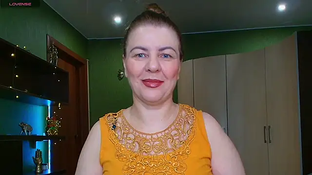 Snapshot of VeronikawGold chatting on 10, 7, 2026 VeronikawGold online show from 10, 7, 2026