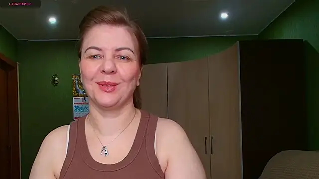 Snapshot of VeronikawGold chatting on 15, 7, 2026 VeronikawGold online show from 15, 7, 2026